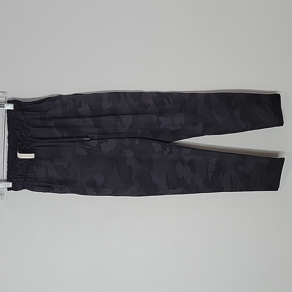 W5DBDS Lululemon Lululemon Keep Moving Pant 7/8 High Rise Camo Gray Pants